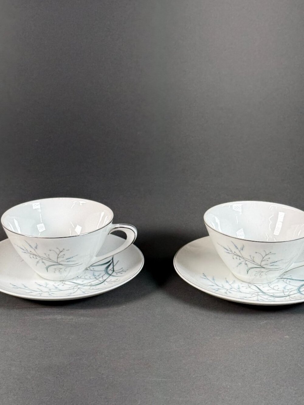 Vintage Meito China Clarinda Cups and Saucers Set of 2 Pairs 4 Pc Total Japan